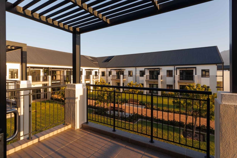 To Let 2 Bedroom Property for Rent in Val De Vie Estate Western Cape
